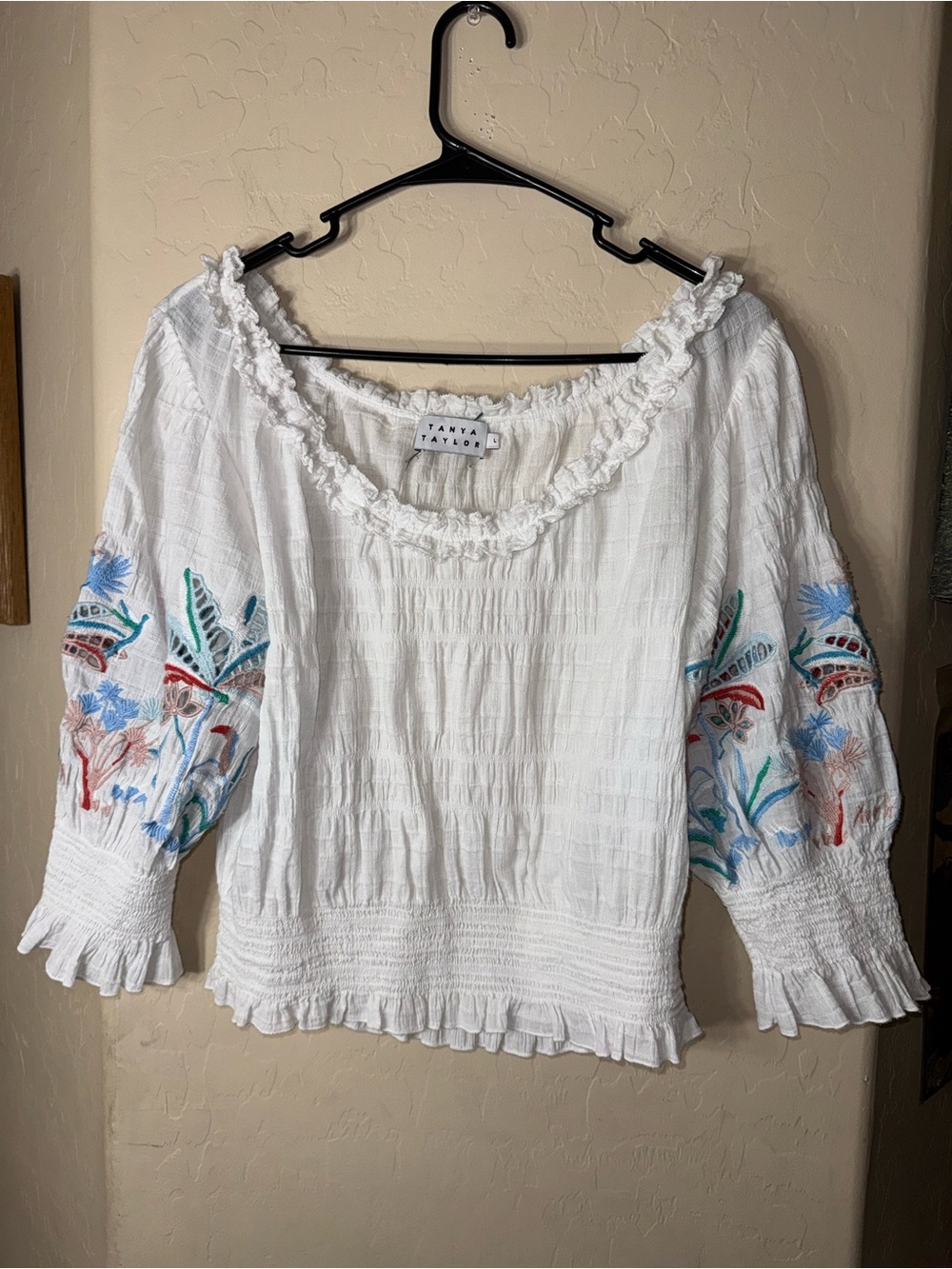 Tanya Taylor White Embroidered Peasant Blouse Floral Smocked Boho Cottagecore L